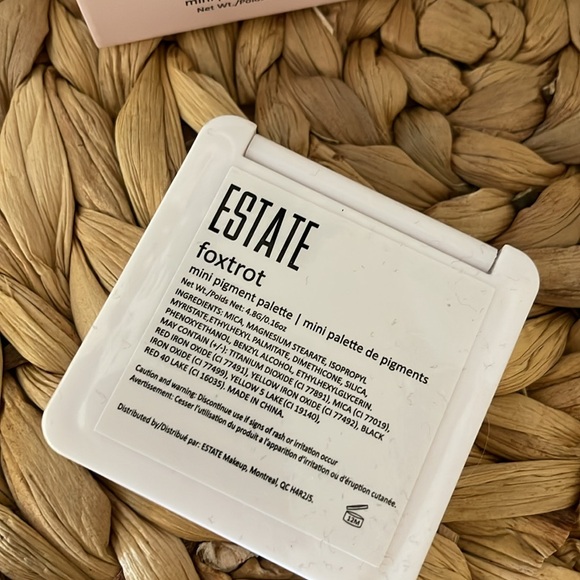 Brand new Estate eyeshadow palette - Picture 4 of 4